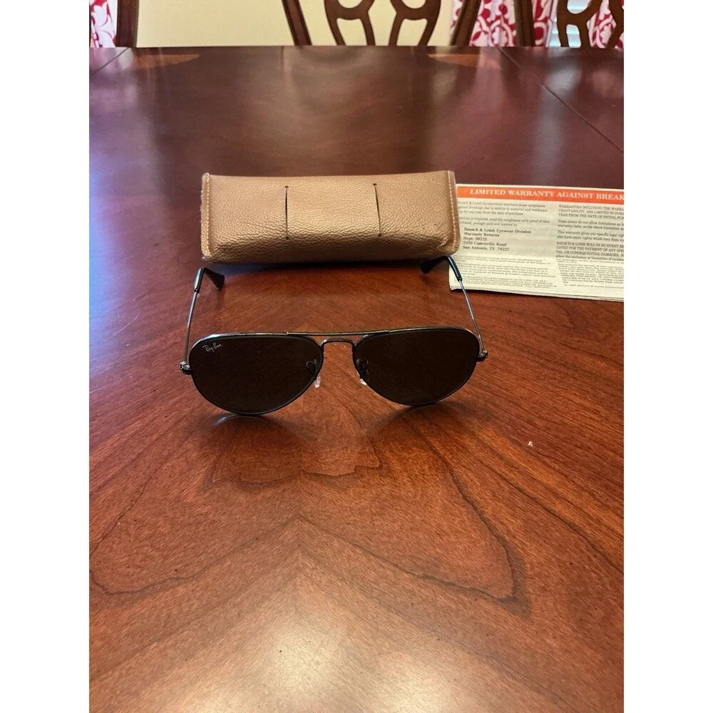 ⁠Vintage B&L Ray-Ban USA Aviator Sunglasses Black Metal Frame G-15 Glass Lens 3